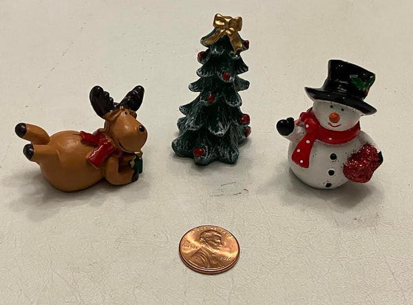 Miniature Holiday Snowman with a Reindeer & Christmas Tree
