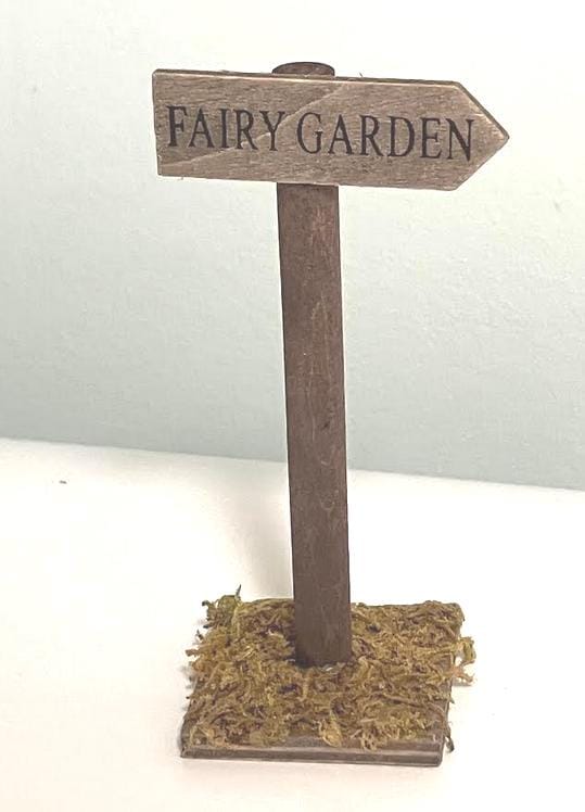 Miniature Wooden 'FAIRY GARDEN' Sign 4.5