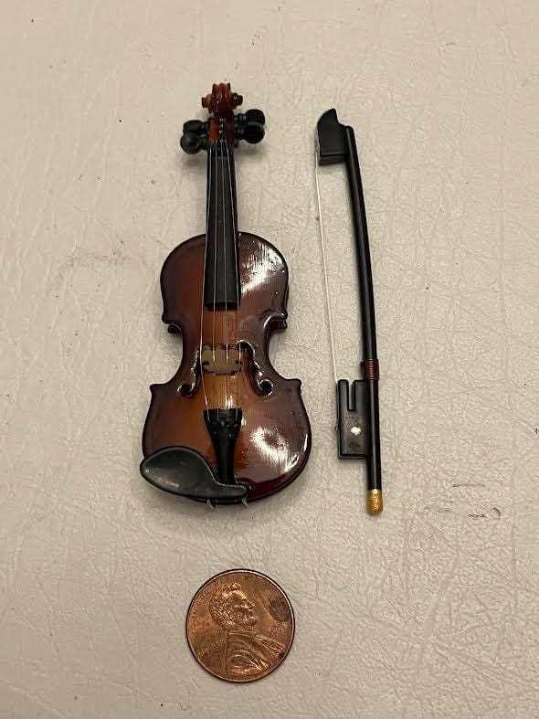 Dollhouse Miniature Violin in a Case
